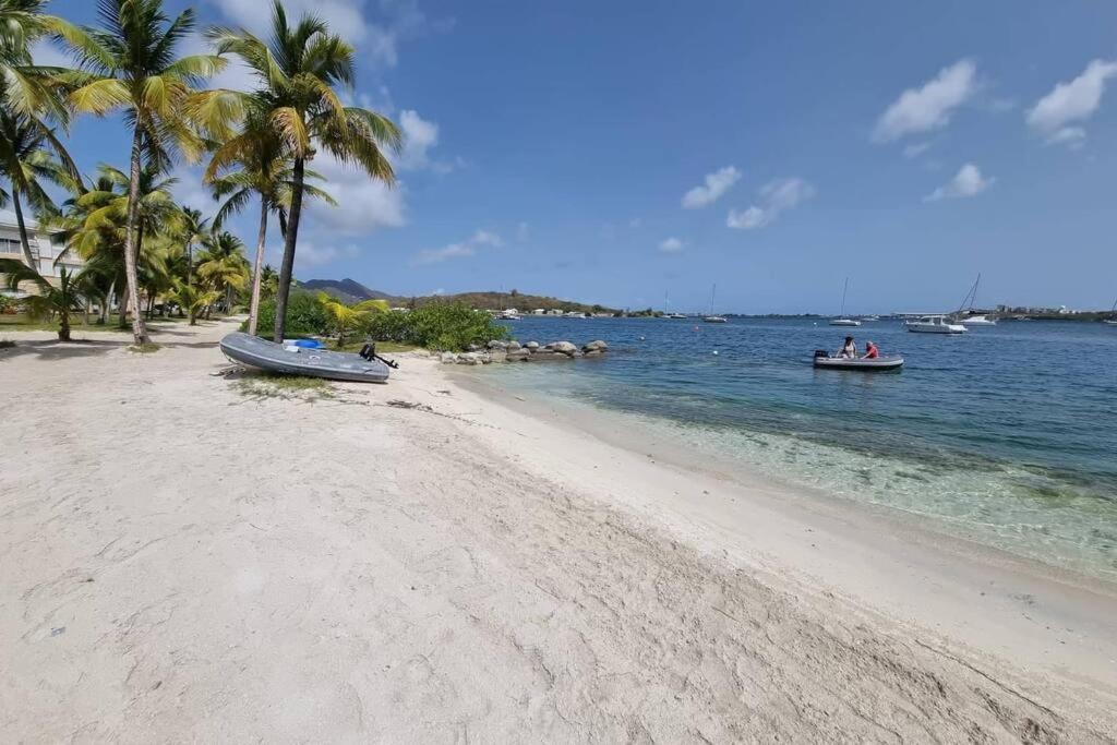 Superbe Studio Lumineux, Vue Sur Piscine Et Mer Baie Nettlé Extérieur photo
