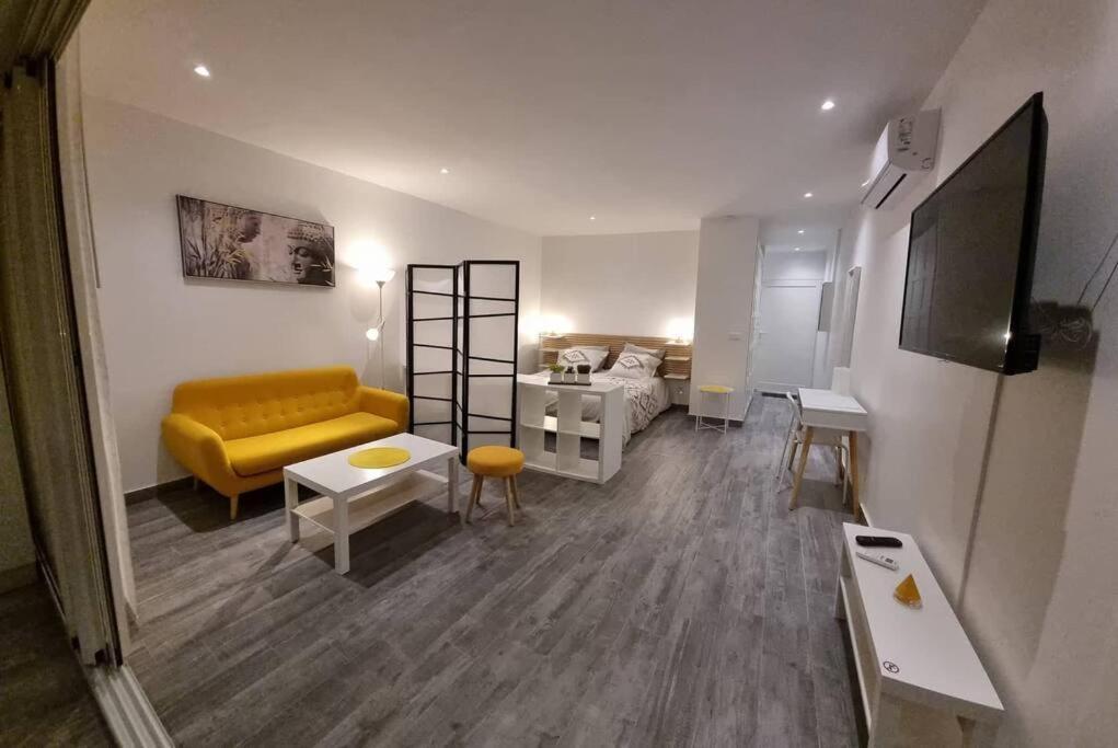 Superbe Studio Lumineux, Vue Sur Piscine Et Mer Baie Nettlé Extérieur photo