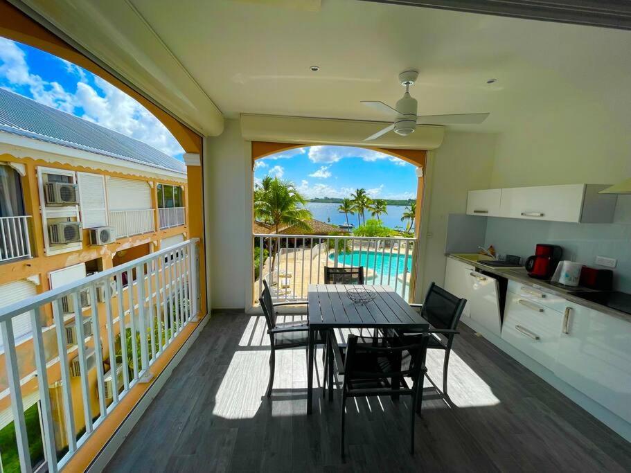 Superbe Studio Lumineux, Vue Sur Piscine Et Mer Baie Nettlé Extérieur photo